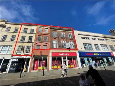 Retail premises to let in Southgate Street, Gloucester
