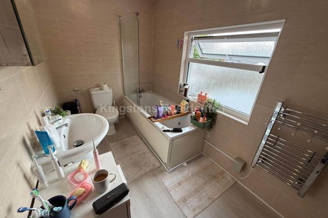 105, Wyeverne Road, Cardiff photo 5