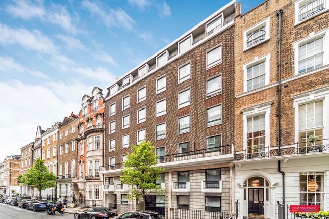Thumbnail Flat to rent in Harley Street, London