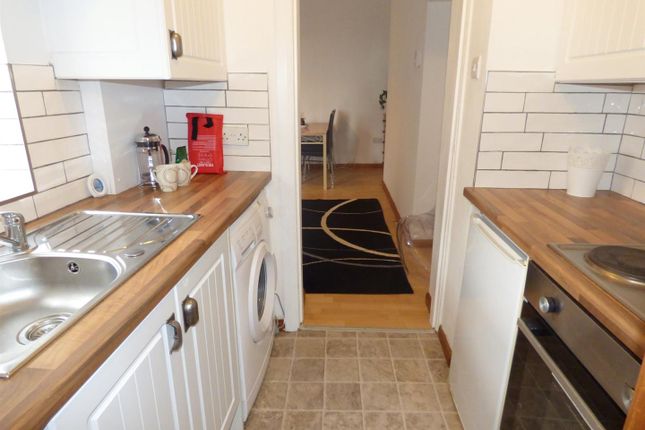Flat 2(b) 259, Shields Road, Newcastle Upon Tyne photo 3