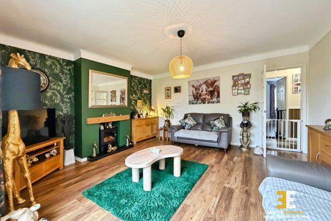 Riverside Court, Conwy photo 4