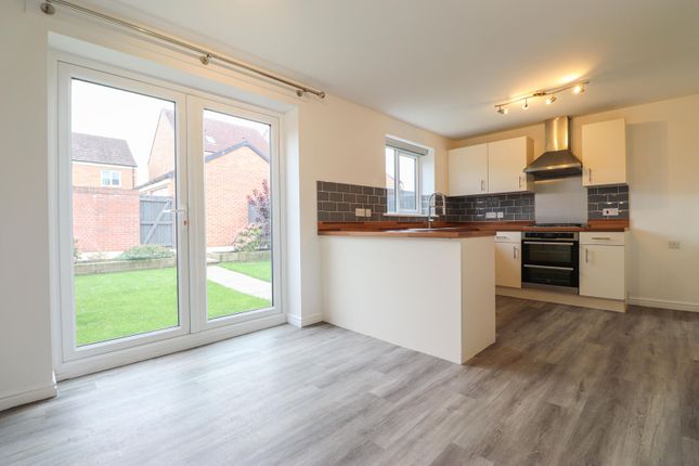 15, Melbreak Avenue, Carlisle photo 2