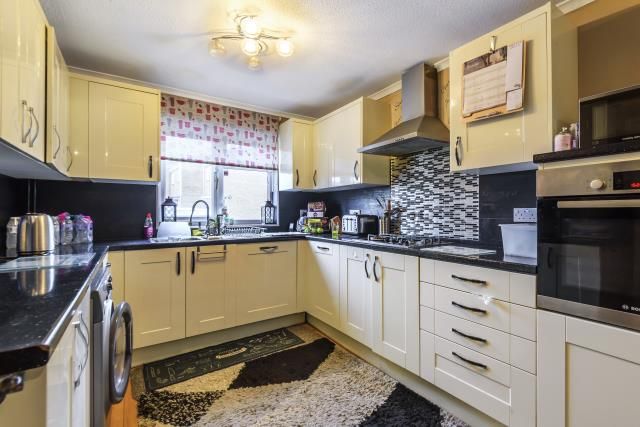 8, Lane Close, Kidlington photo 4
