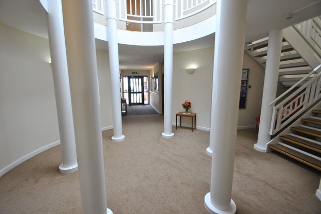 Rectory Court, Churchfields, Cheltenham photo 4
