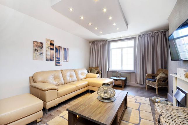 Thumbnail Flat for sale in Harrowby Street, Marylebone, London