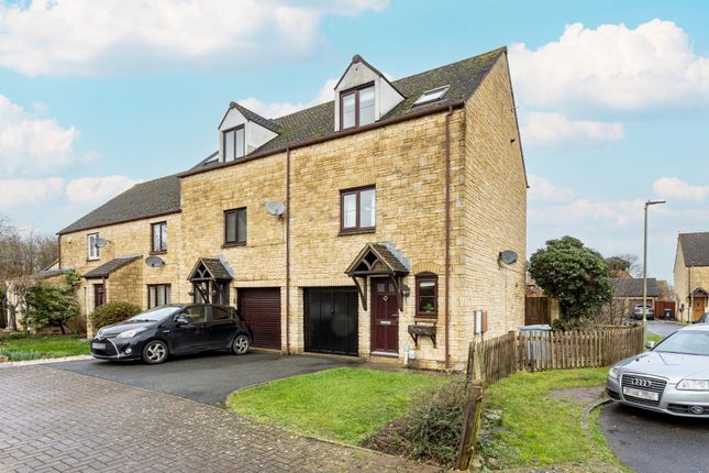 End terrace house for sale in Broadway Close, Witney