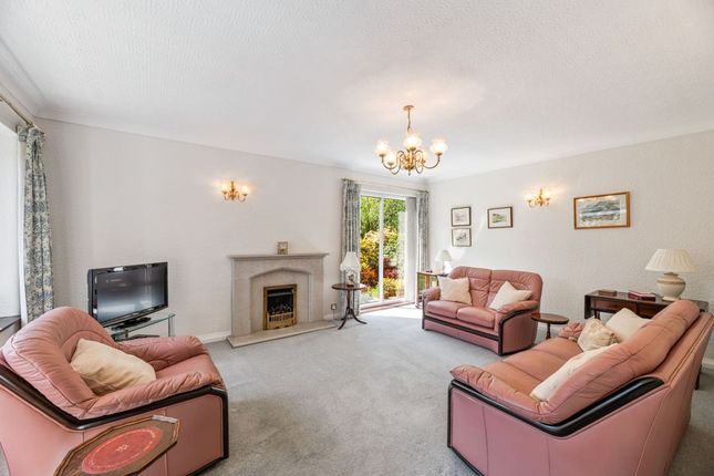 26 Brookwood Close, Warrington photo 2