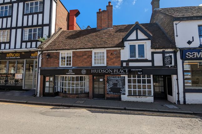 Retail premises to let in Church Street, Rickmansworth