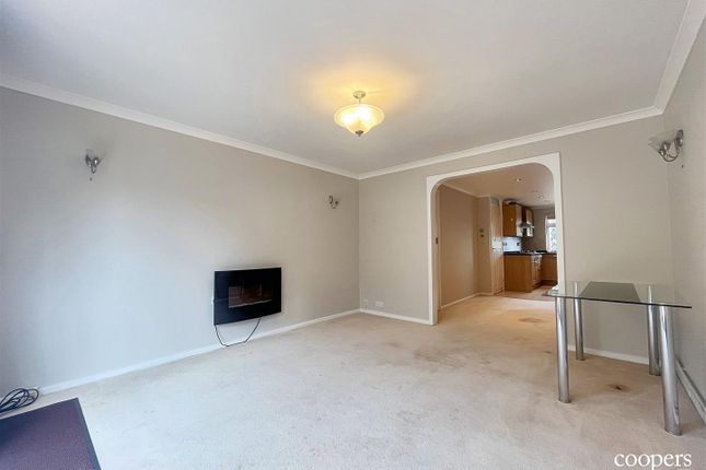 54, Westwood Close, Ruislip photo 4