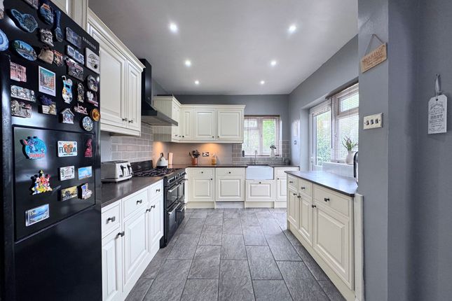58, Sefton Avenue, Mill Hill, NW7, London photo 3