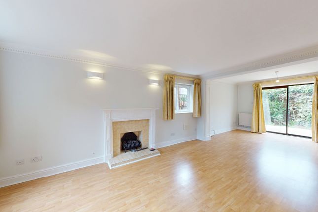 8, Drakes Place, Cheltenham photo 3