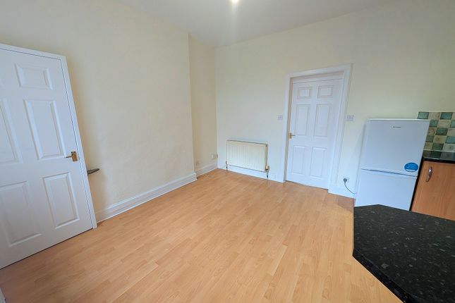 30A, Falkirk photo 3