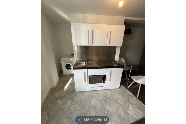 Flat, Bridgegate, Retford photo 5