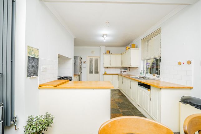 5, St. Nicholas Road, Barry photo 4