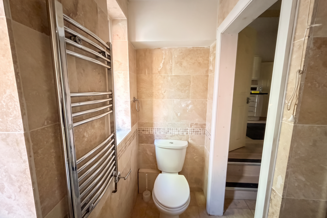 Flat 1 10,, Aldrington Road, London photo 3
