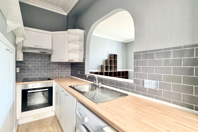 2, 33 Collington Avenue, East Sussex photo 4