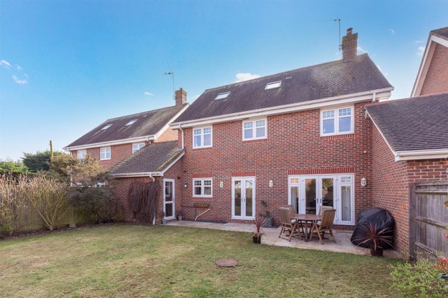 13, Witchford Gate, Maidenhead photo 4