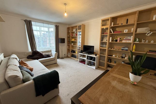 Flat 40, St. Johns Court, London photo 2