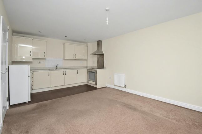 19, Kesteven Way, Corby photo 2