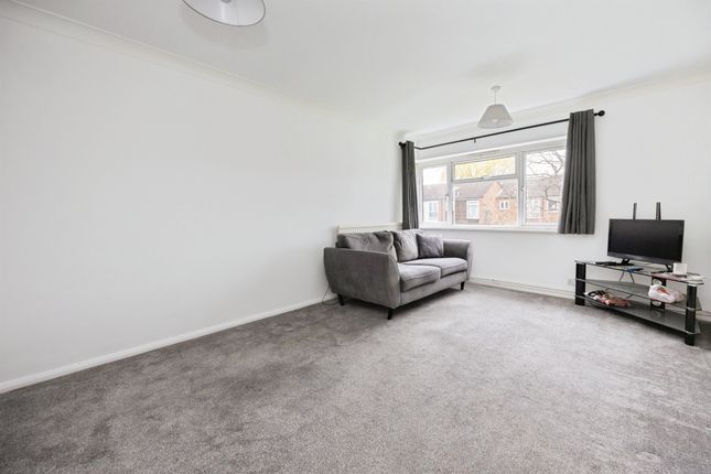 8, Cressfield, ASHFORD photo 2
