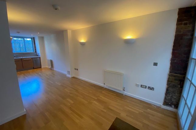 10 North Block, The Railstore, Kidman Close, Romford photo 5