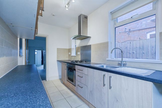8, Knighton Fields Road East, Leicester photo 3