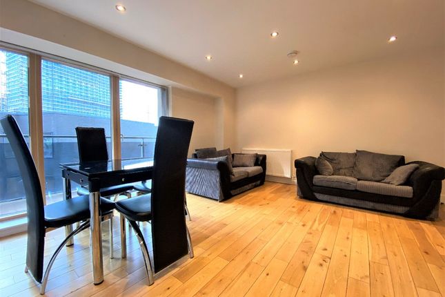 Flat 8, 2-8 Shirley Street, London photo 3