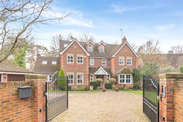 1, Hale End, Surrey photo 3