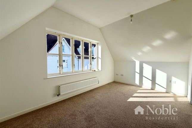 Flat 7, White Hart Way, Dunmow photo 3