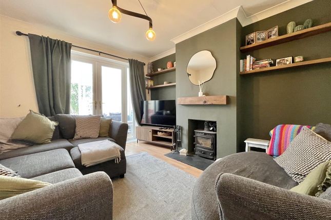 22, Dawlish Crescent, Weymouth photo 2