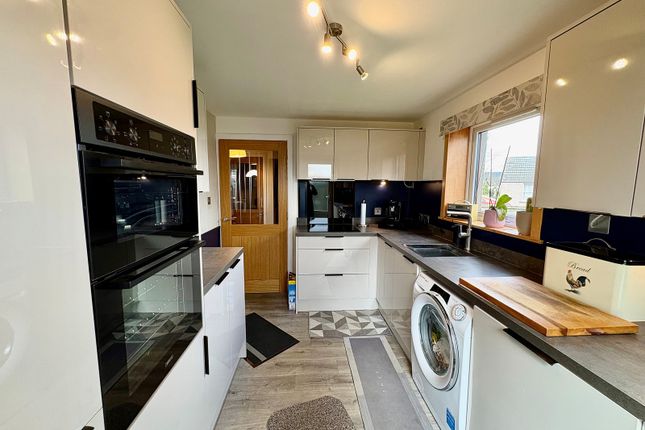 18, Sinclair Street, Halkirk photo 5