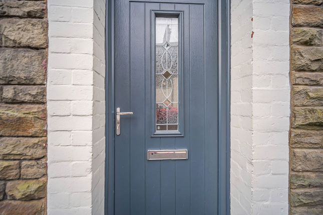 107, Commercial Street, Caerphilly photo 4