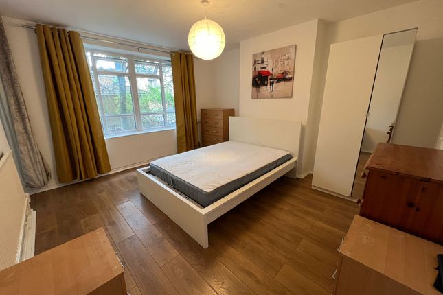 Thumbnail Room to rent in Larch Avenue, London