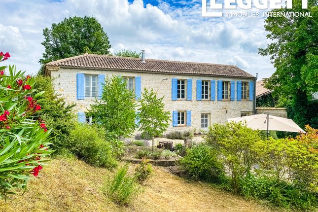 Villa for sale in Saint-Georges-Des-Agoûts, Charente-Maritime, Nouvelle-Aquitaine