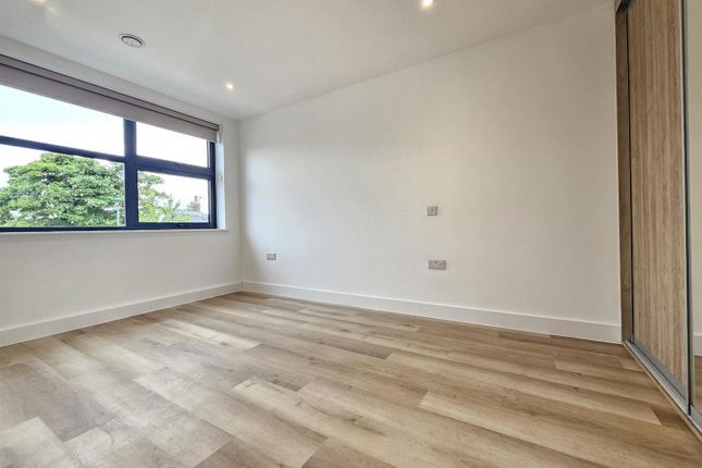 Flat 9, Mercia House, Market Square, Sandy photo 3
