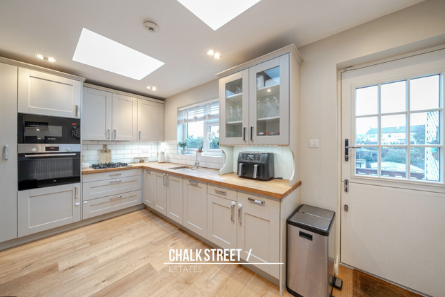 35, Bruce Avenue, Hornchurch photo 4