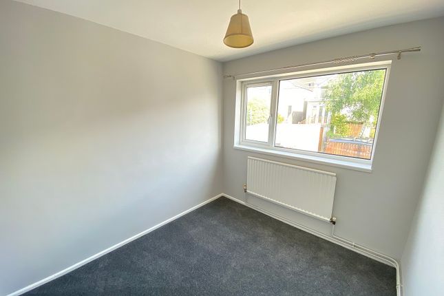 End terrace house to rent in Queens Road, Mumbles