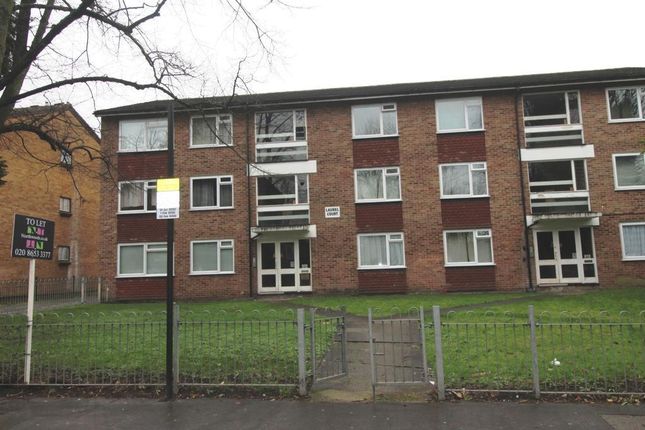 Flat to rent in Laurel Court, Selhurst Road, South Norwood