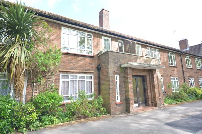 Flat to rent in Meadside, South Street, Epsom, Surrey