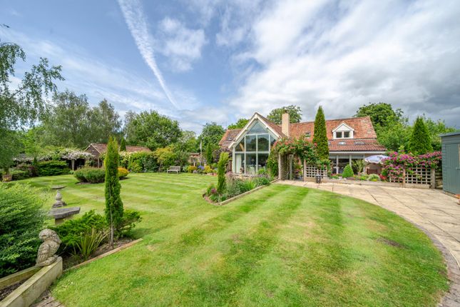 4-bed house on Echo Lodge Farm,, Wood Lane, Chippenham, £1,350,000