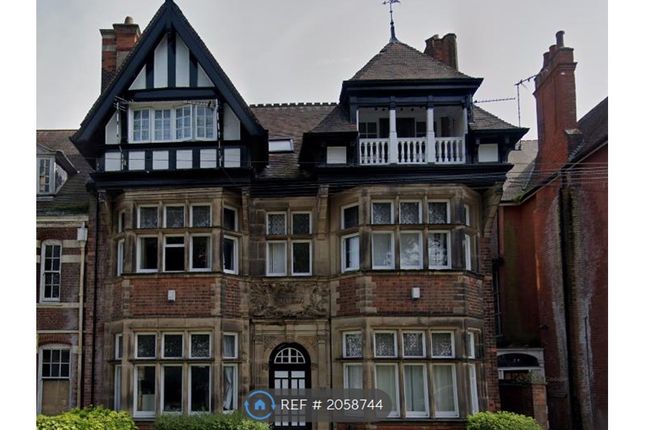 Thumbnail Flat to rent in Victoria Park Road, Leicester