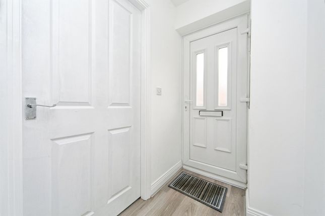 31, Tapestry Gardens, Birkenhead photo 3