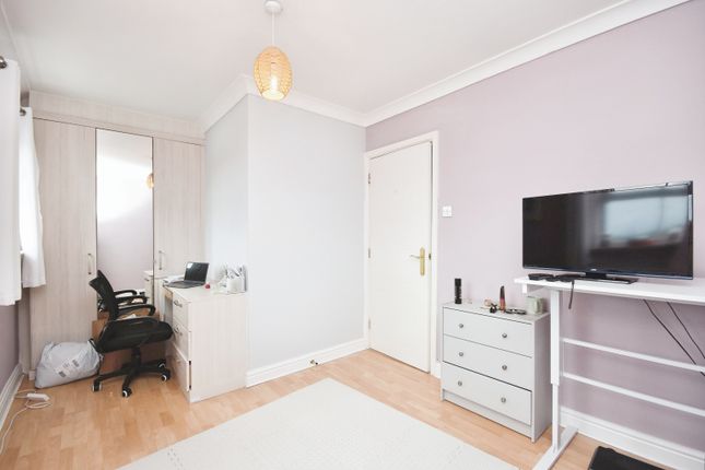 End terrace house for sale in Hadfield Drive, Braintree