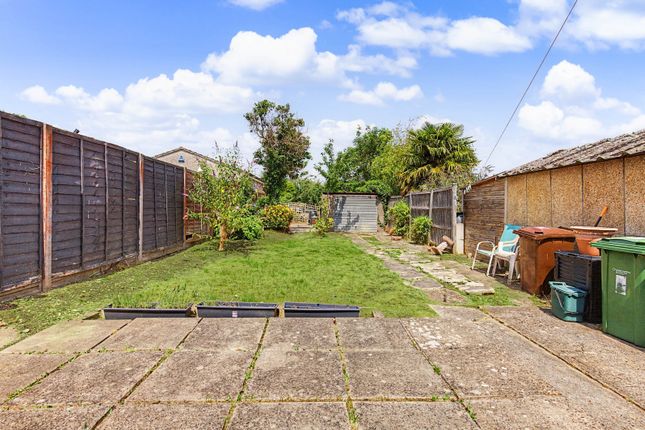 Bagley Close, Kennington photo 3