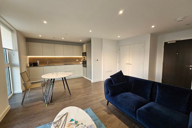 Thumbnail Flat to rent in Sandpiper Building, 44 Newnton Close N4, London,