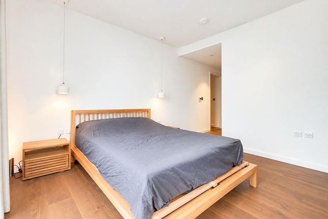 Apartment 2, Albert Court, 2, Palgrave Gardens, London photo 3