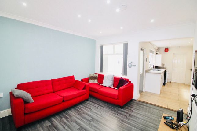 3 Balfour Road, Nottingham photo 3