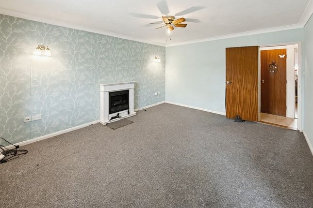 Flat Flat 6, Carisbrooke Lodge, Hilltop Close, Rayleigh photo 4