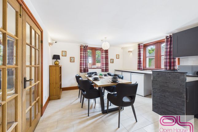 169 Sharoe Green Lane, Preston photo 4