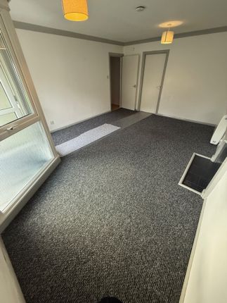 3 Nut Tree Court, Milton Street, Brixham, Devon photo 4